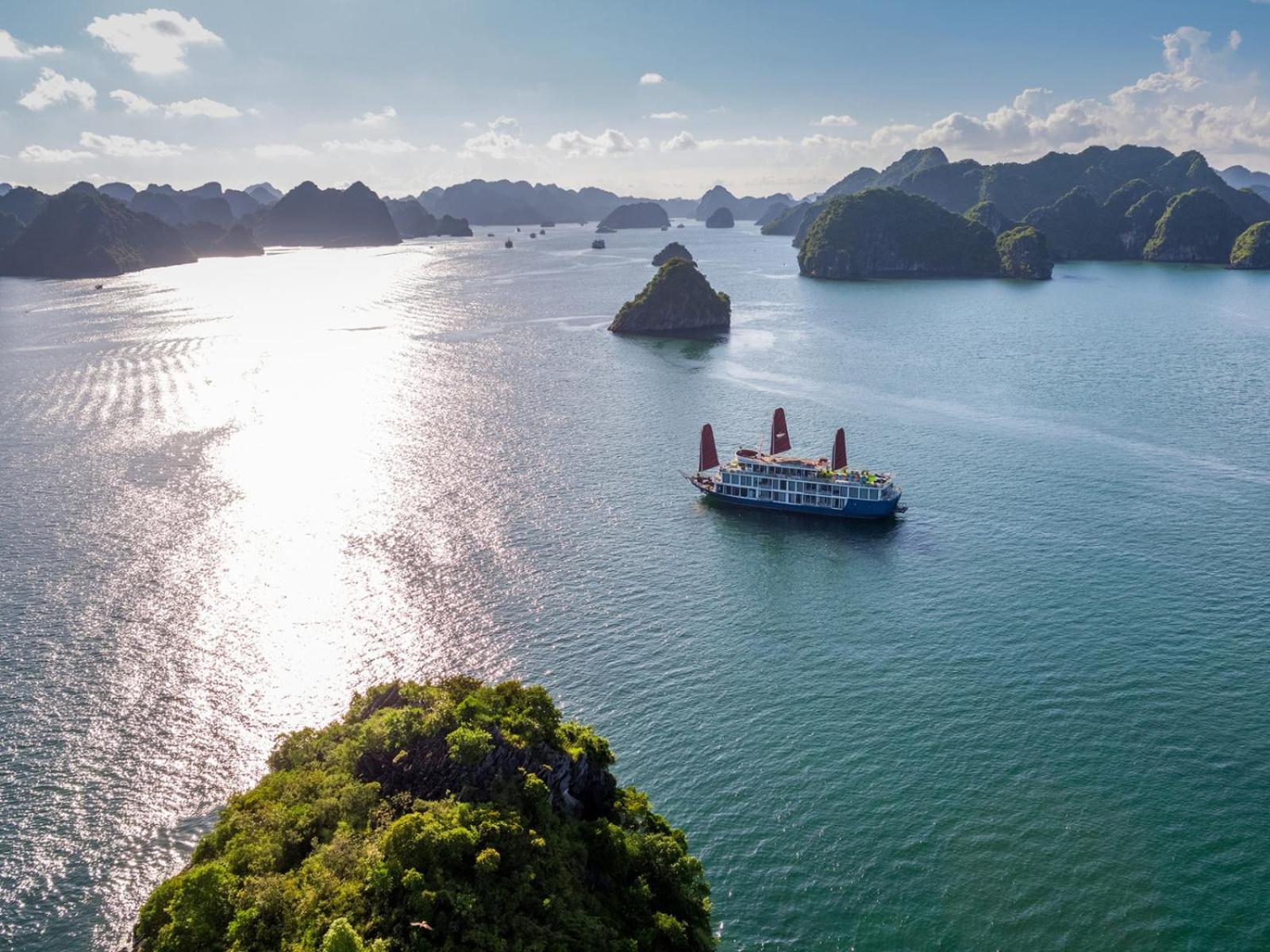 Lotus Boutique Cruise Hotell Ha Long Eksteriør bilde